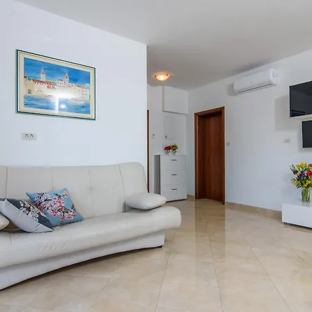 Hotel Mediterana 4*