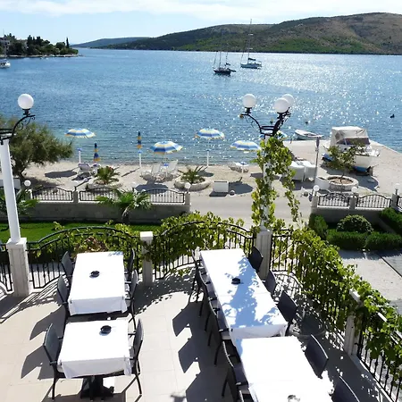 Hotel Mediterana 4*