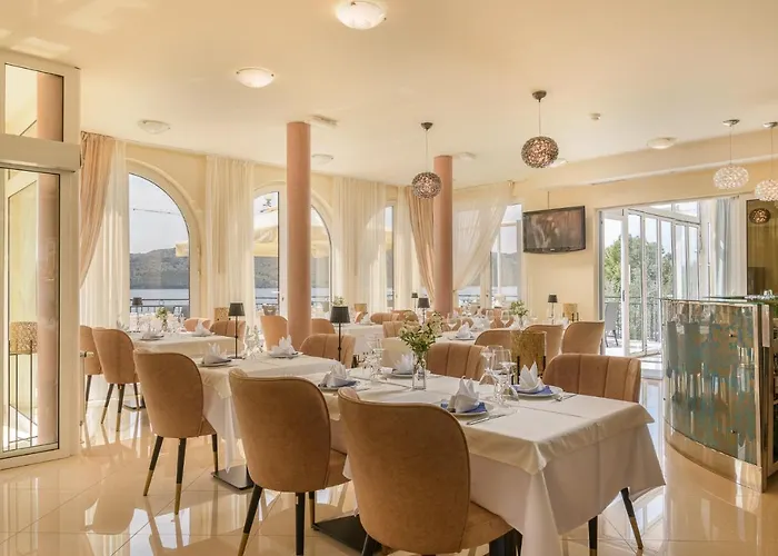 Hotel Mediterana Seget Vranjica