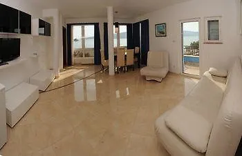Hotel Mediterana 4*