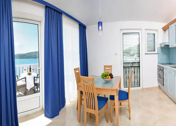Mediterana 4* Seget Vranjica