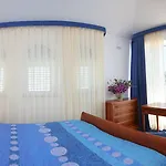 Mediterana 4* Seget Vranjica