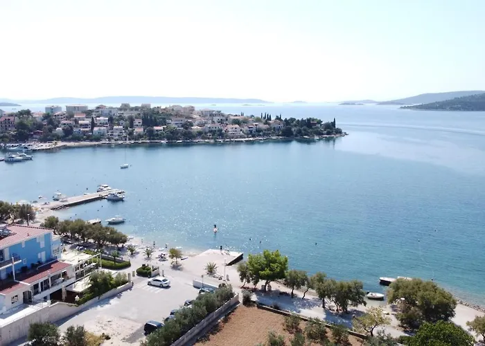 Mediterana Hotel Seget Vranjica