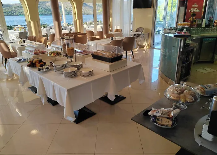 Mediterana Hotel Seget Vranjica