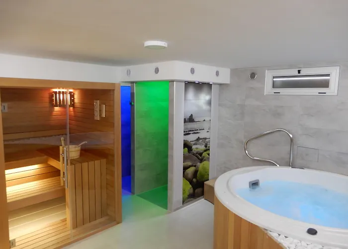 Mediterana 4* Seget Vranjica