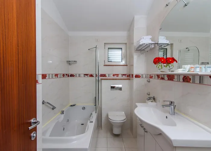 Hotel Mediterana 4*